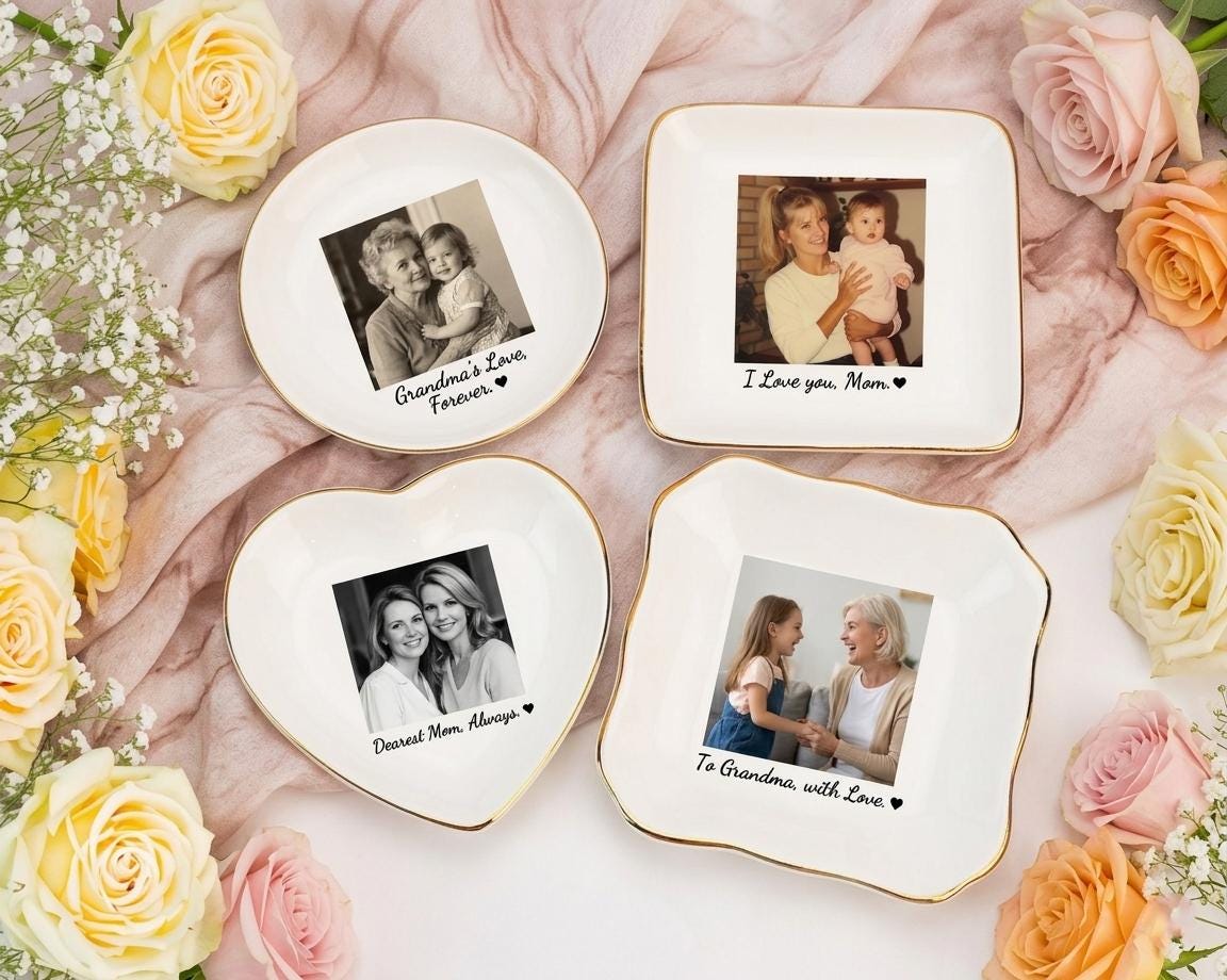 Personalized Mom Photo Jewelry Dish, Ceramic Trinket Tray Gift for Mom, Thank You Grandma, Birthday Ring Dish Gift, Mom Gift from Daughter