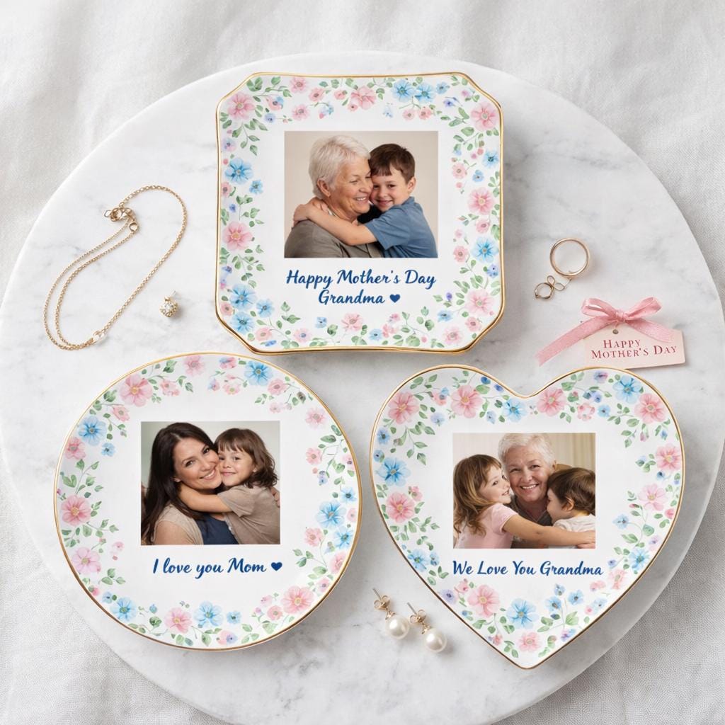 Custom Ceramic Jewelry Tray for Mom, Personalized Mom Photo Ring Dish, Thank You Grandma, Birthday Ring Dish Gift, Mom Gift from Daughter